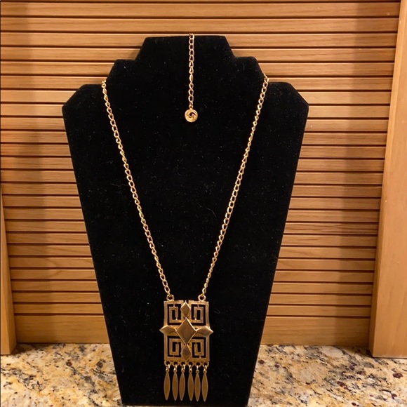 Vintage Jewelry - Plz do not share.. Vintage Lisner necklace appx 28” GUC